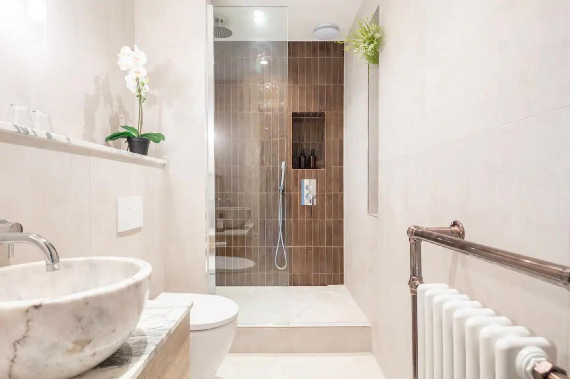 Spring Stays Cosy 2-Bed Residence With Free Parking Londres Exterior foto